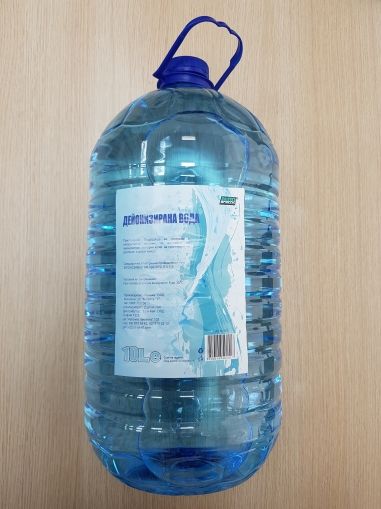 Дейонизирана вода за използване с кислороден концентратор 10 литра