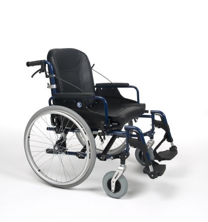 Инвалидна количка за хора с наднорменно тегло Vermeiren V300 XXL със седалка.