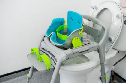 Firefly GottaGo тоалетно столче за деца със специални потребности