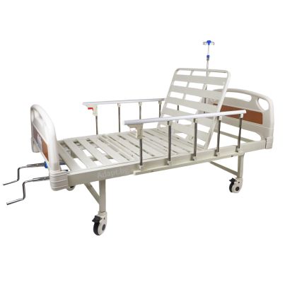 Механично болнично легло с четири секции без пациент.