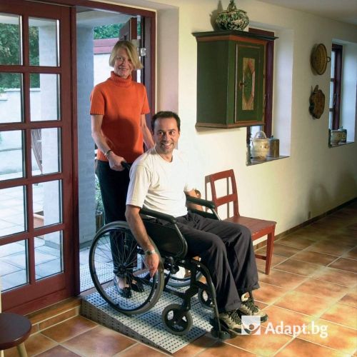 Модулна рампа за прагове QuickRamp - за преодоляване на праговае с инвалидна количка.