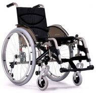 Ultralight manual wheelchair Vermeiren V200GO