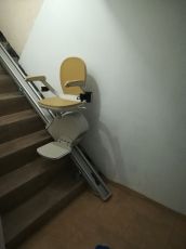 Столче за Изкачване на Стълби